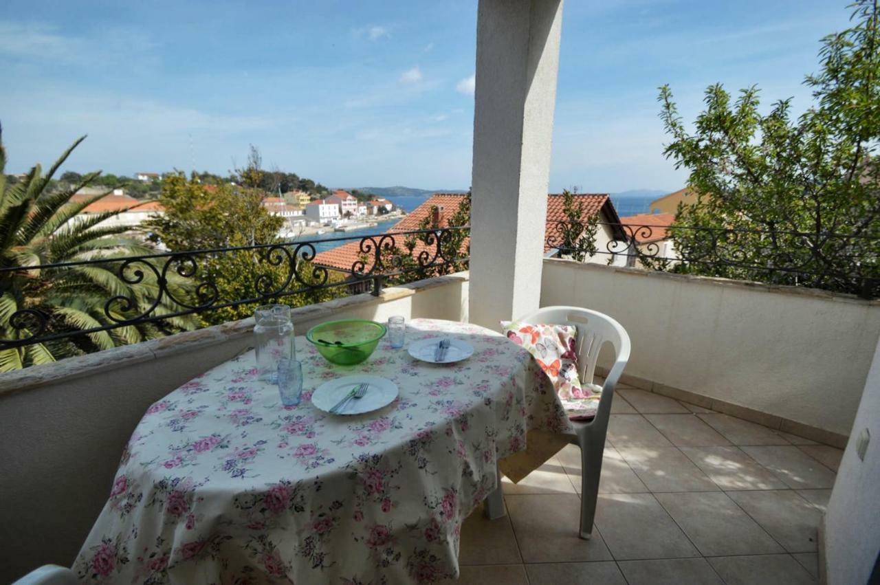 Villa Carmen Сали Экстерьер фото